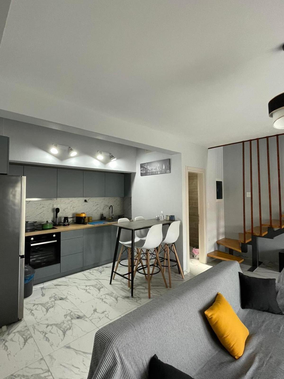 Chara'S House Apartment Кавала Екстериор снимка