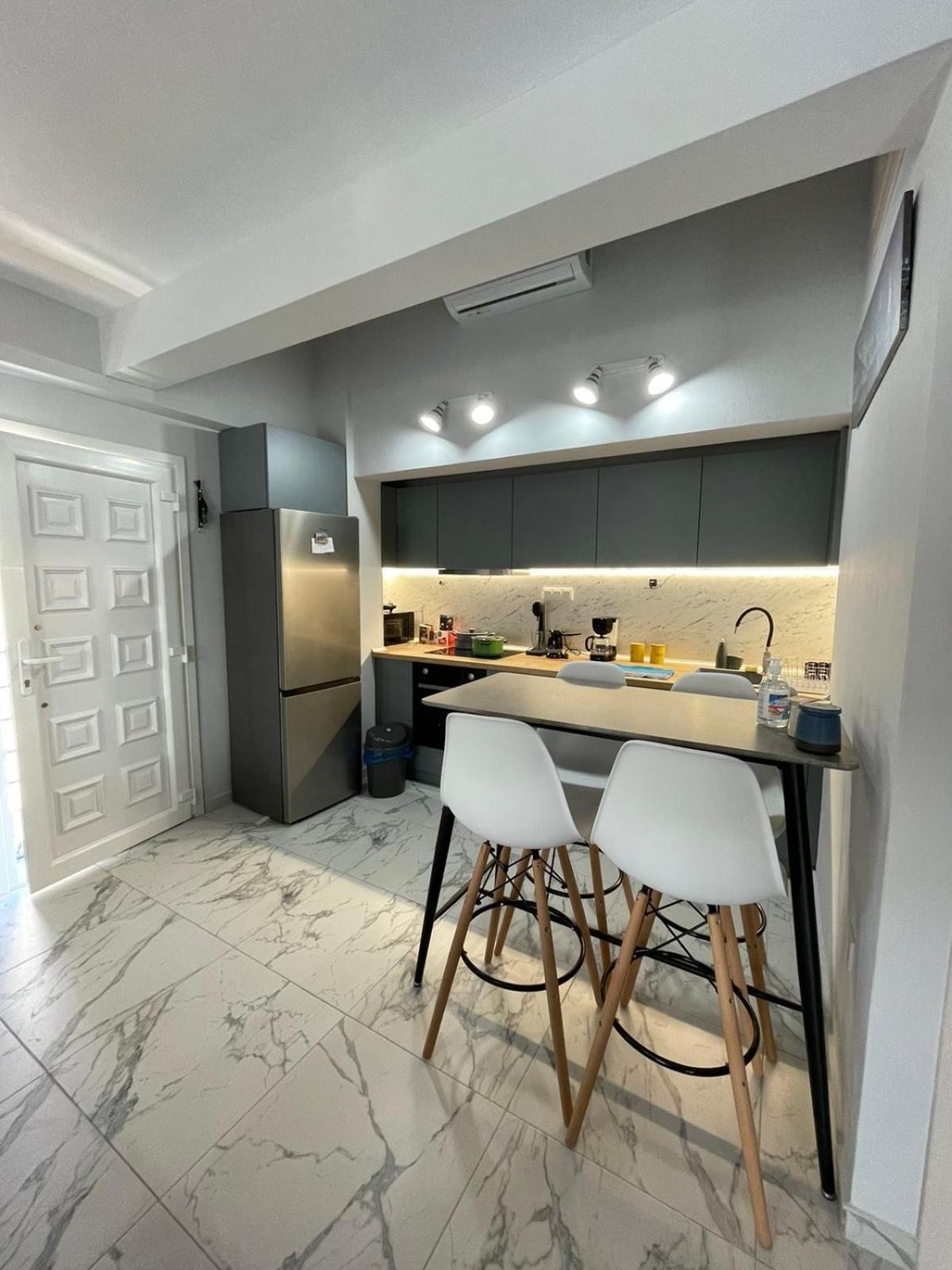 Chara'S House Apartment Кавала Екстериор снимка