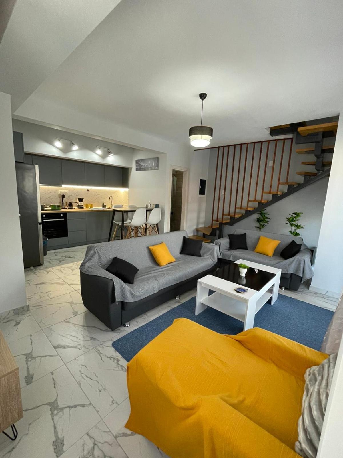 Chara'S House Apartment Кавала Екстериор снимка
