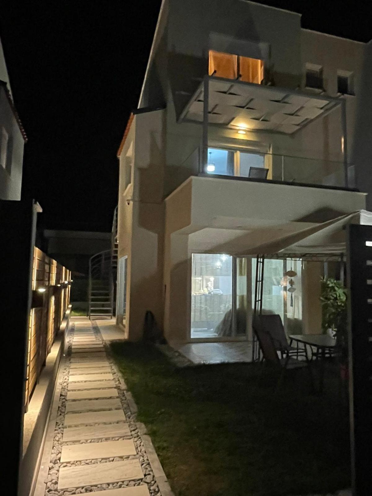 Chara'S House Apartment Кавала Екстериор снимка